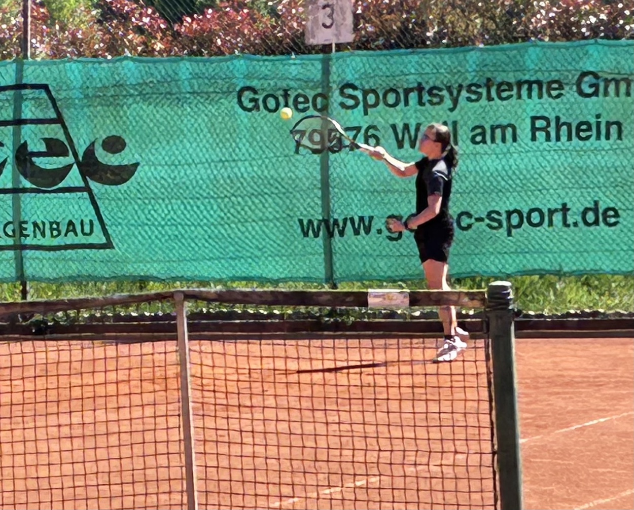Kurzfristig aber schön - 1.Mai Tennis-Hock